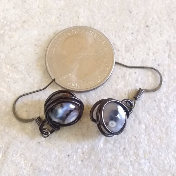 Black Dragonvein Agate Globes ~ Short Wire Wrapped Dangle Earrings ~ Goth Grunge - Picture 5 of 6